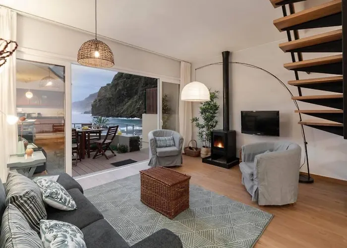 Ocean View Apartment *